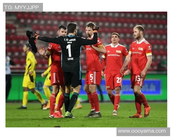 欧联杯激战尤文图斯与阿森纳握手言和绝杀瞬间引发全场沸腾